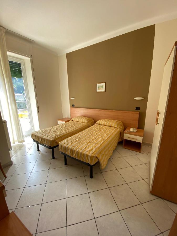 Hotel Rio Alassio Luaran gambar