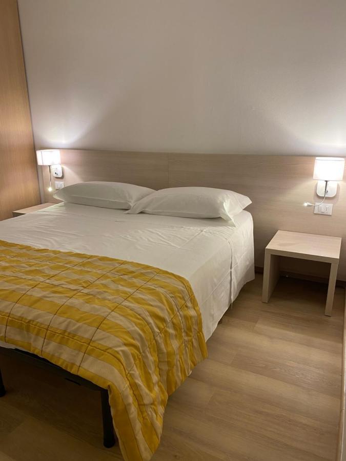 Hotel Rio Alassio Luaran gambar