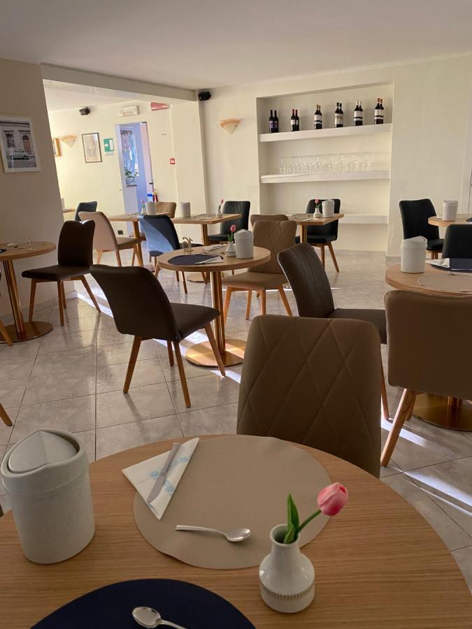 Hotel Rio Alassio Luaran gambar