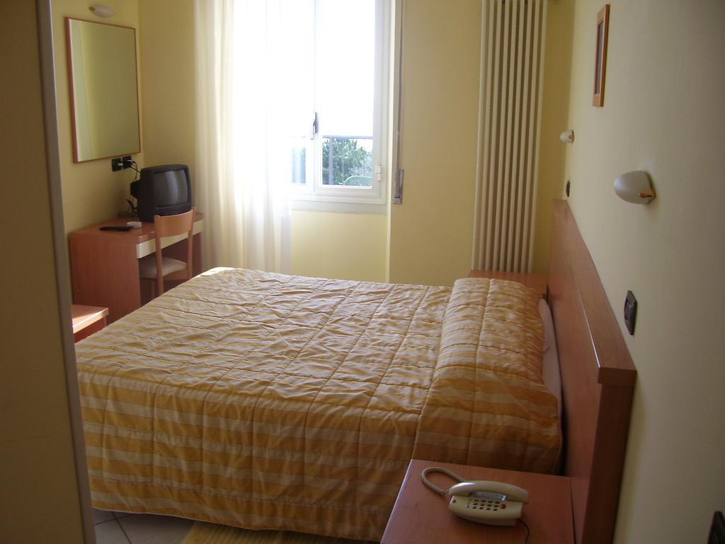 Hotel Rio Alassio Bilik gambar